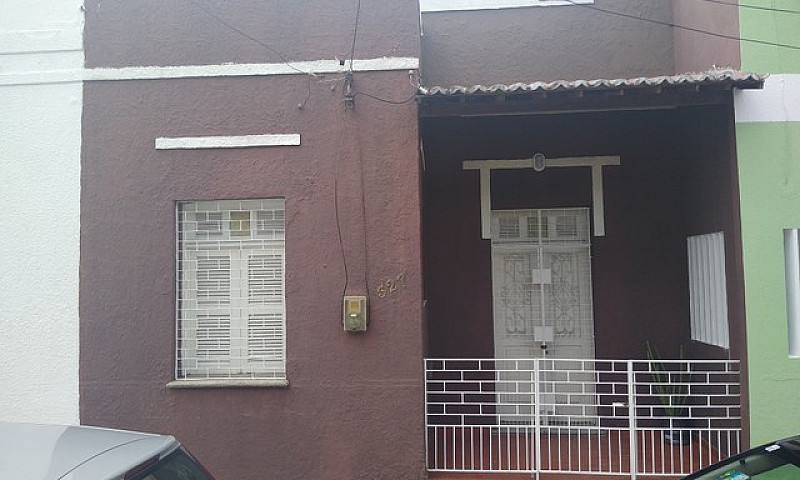 Casa Em Excelente Lo...