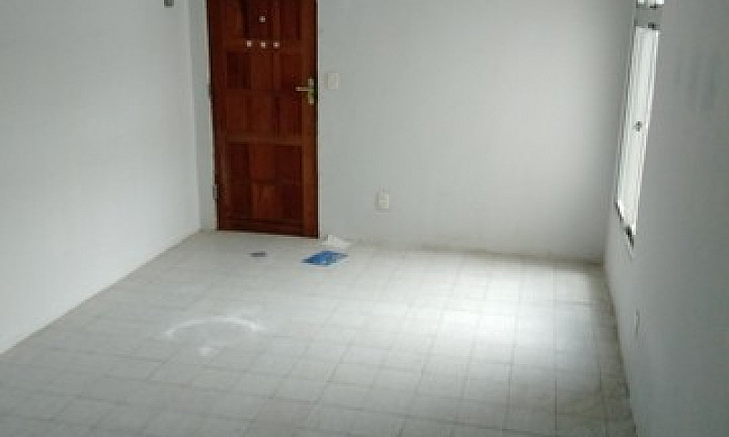Aluga-Se Apartamento...