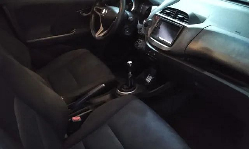 Honda Fit 1.4 Manual...