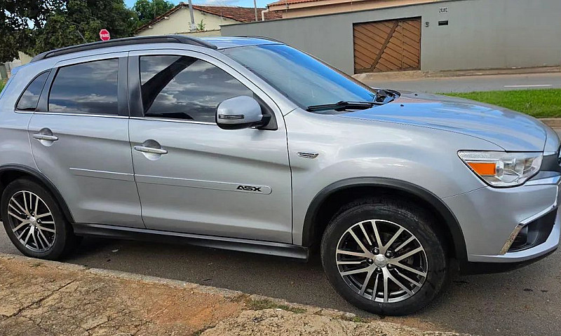 Mitsubishi Asx 2.0 1...