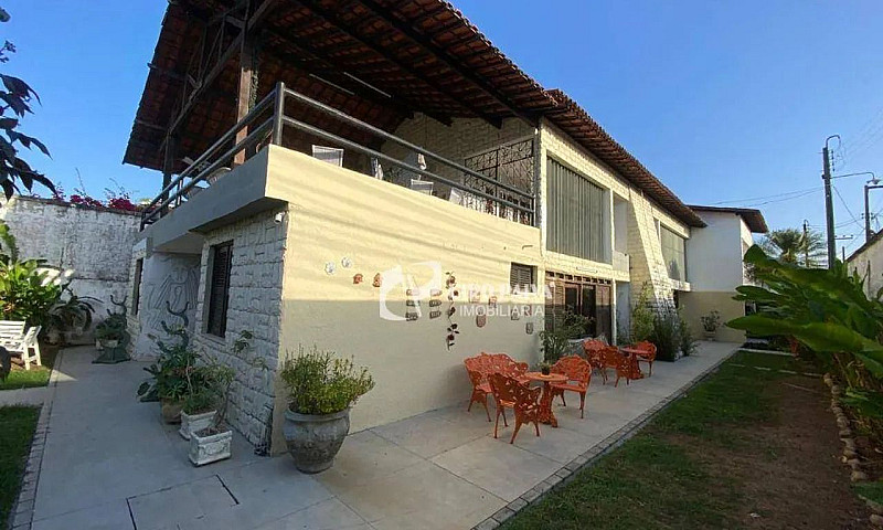 Casa Com 5 Dormitóri...