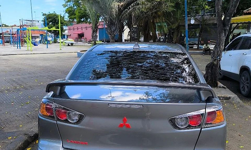 Mitsubishi Lancer 2....