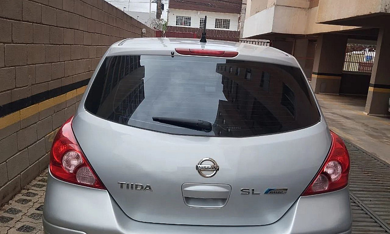 Nissan Tiida S 1.8/1...