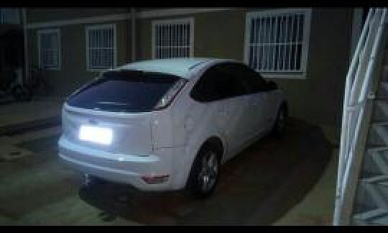 Ford Focus 1.6...