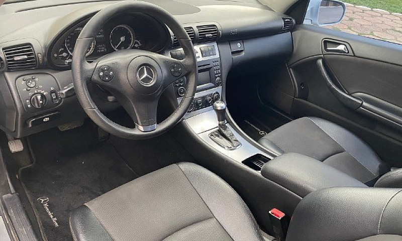Mercedes Benz Clc200...