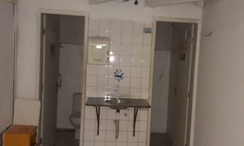 Prédio Comercial Par...