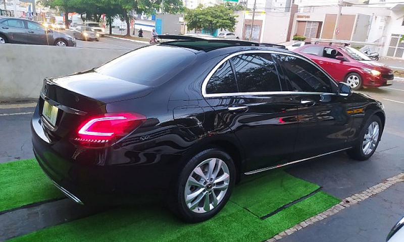 Mercedes-Benz C-200 ...