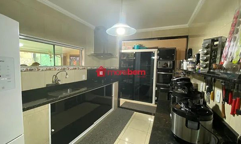 Casa Para Venda Em B...