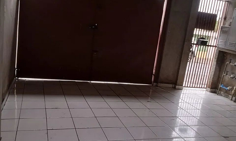 Aluga-Se Casa No Bai...