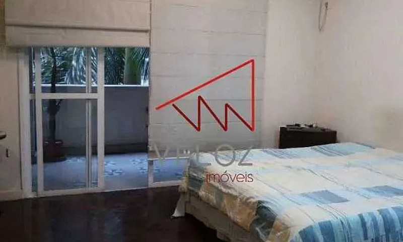 Apartamento-À Venda-...