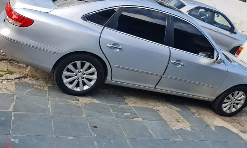 Vendo Azera 2009 201...