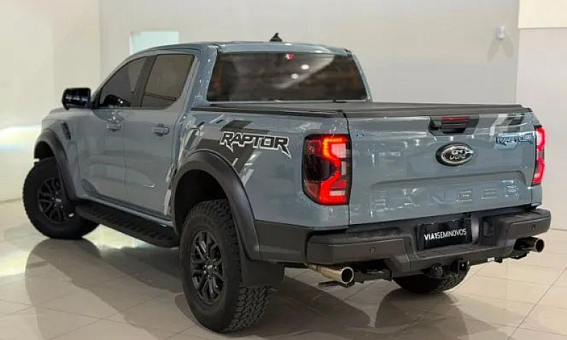 Ford Ranger Raptor 3...