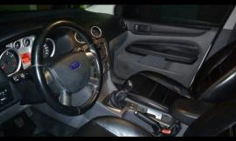 Ford Focus 1.6...