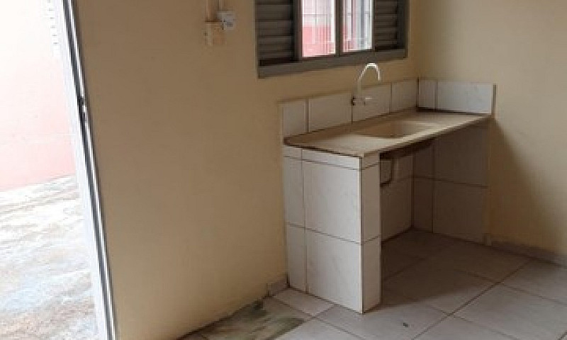 Brasília - Casa Padr...