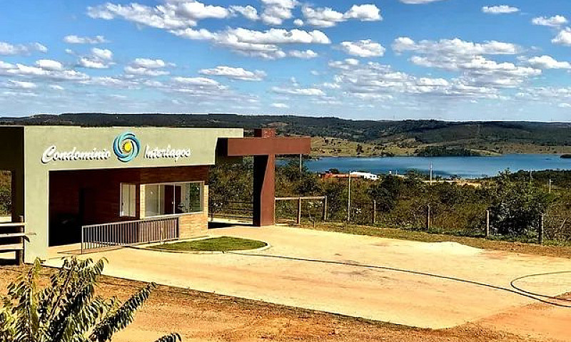 Casa Corumbá Iv, Con...