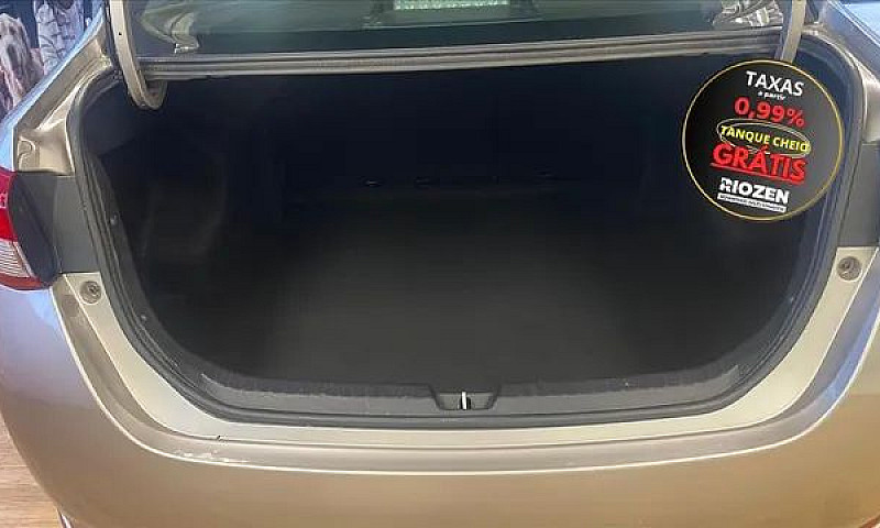 Toyota Yaris 1.5 16V...