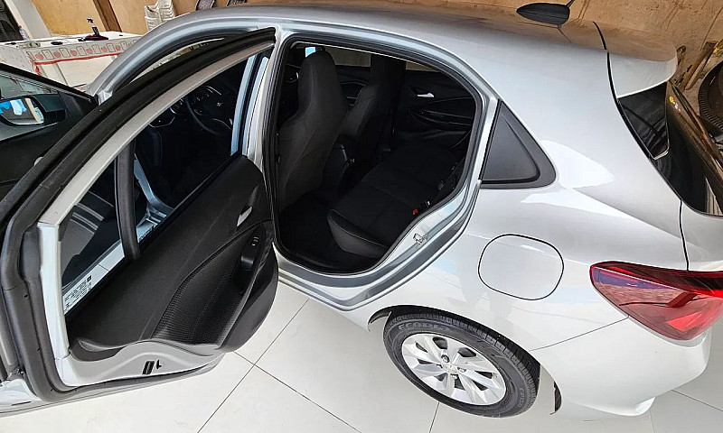 Chevrolet Onix Ltz 3...