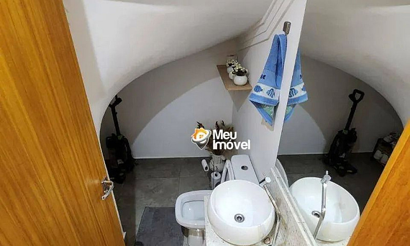 Sobrado Com 2 Dormit...