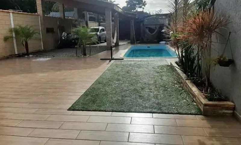 Casa A Venda 5+ Quar...