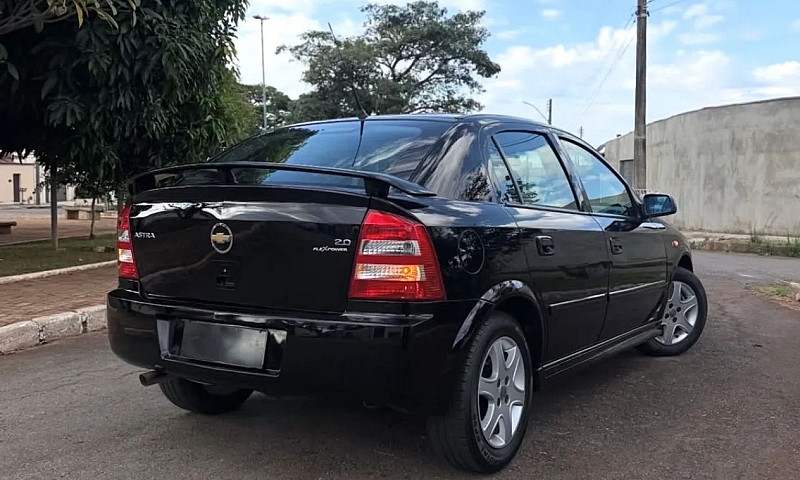 Chevrolet Astra Adva...
