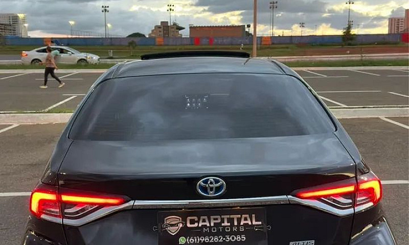 Toyota Corolla Altis...