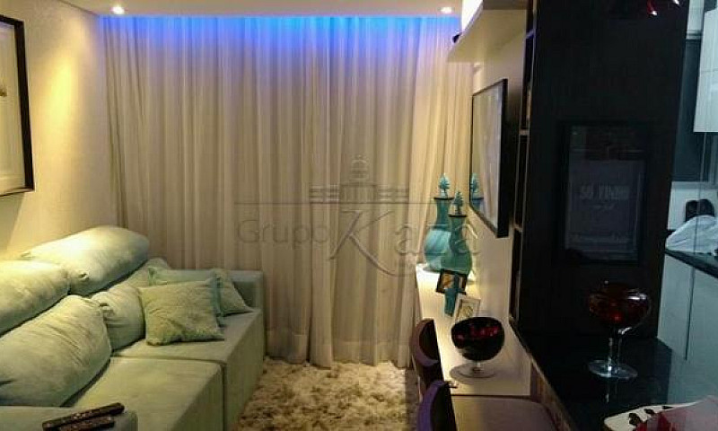 Apartamento / Padrão...