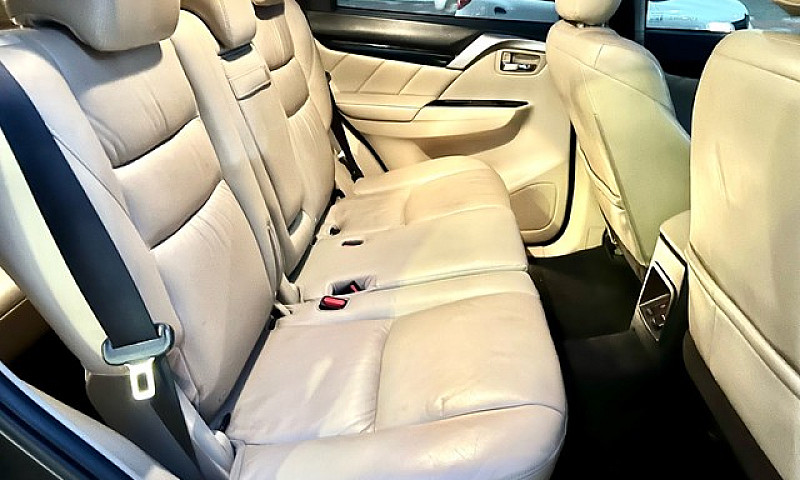 Pajero Sport 2020 Hp...