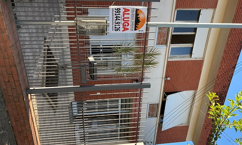 Casa Com 190 M2 Com ...