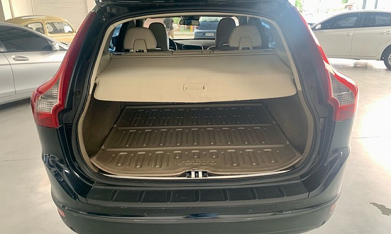 Volvo 2012 Xc60 2.0 ...