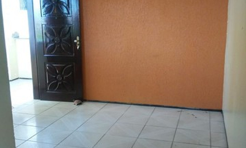 Aluga Se Apartamento...