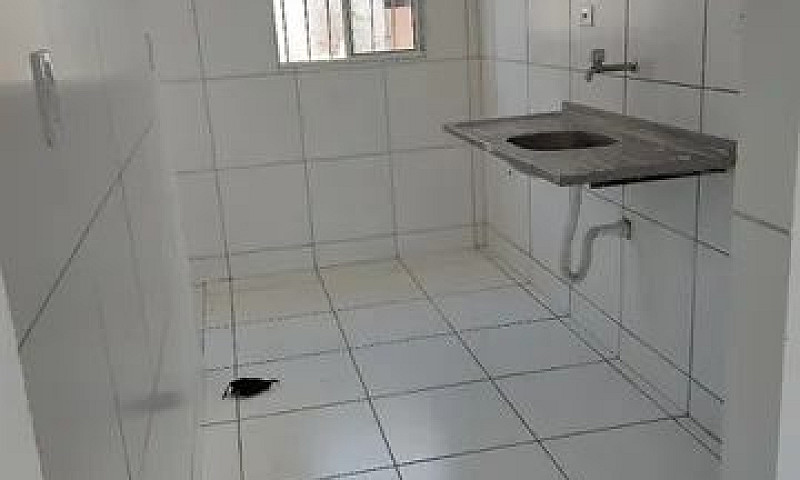 Alugo Um Apartamento...