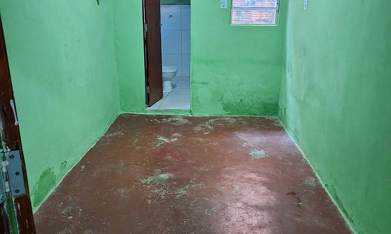 Casa Com 02 Quartos ...