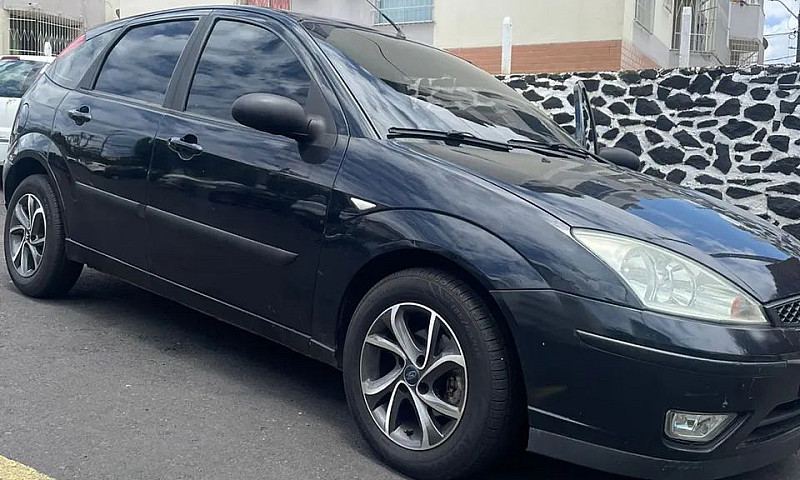 Ford Focus 1.6 S/Se/...