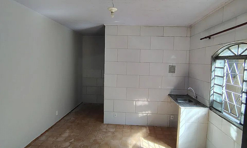 Aluga-Se Casa Qnm 34...