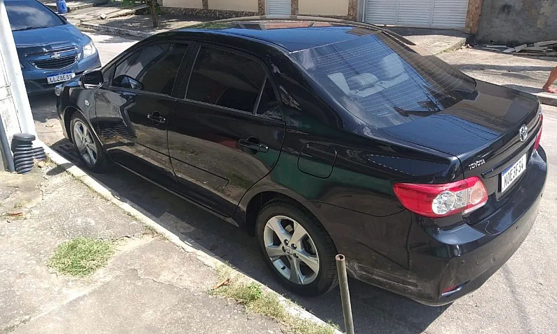Toyota Corolla Xei 2...