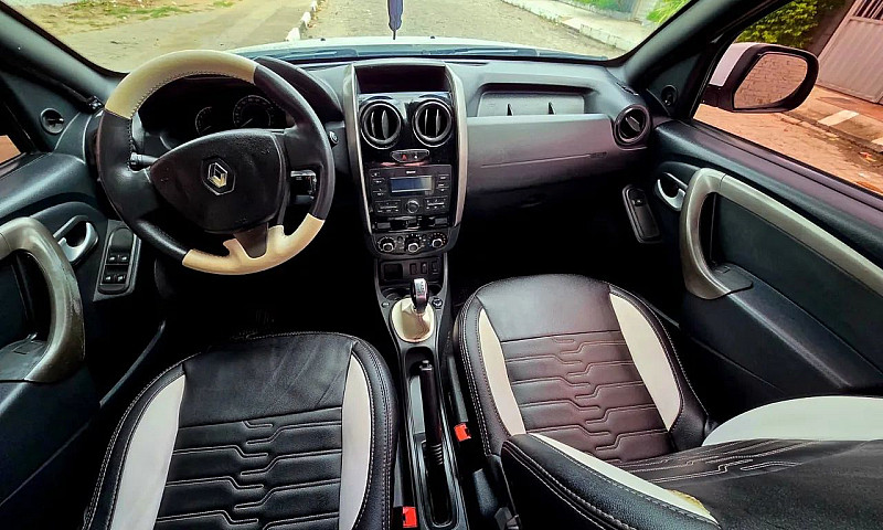 Renault Duster Expre...