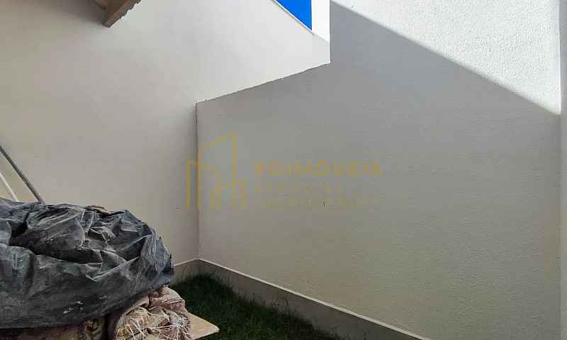 Casa Com 2 Suítes No...