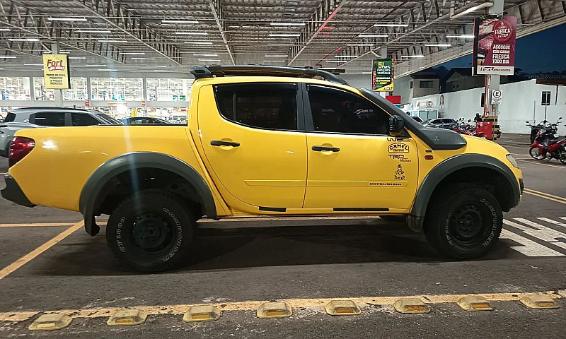 Mitsubishi L200 Trit...