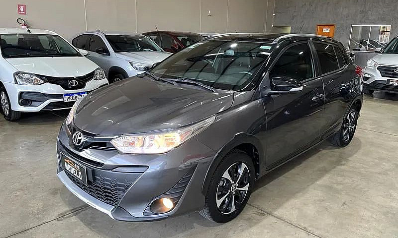 Toyota Yaris X-Way C...