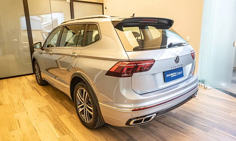 Volkswagen Tiguan Al...