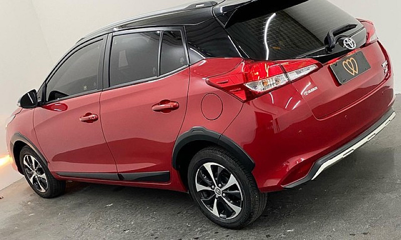 Toyota Yaris X-Way C...