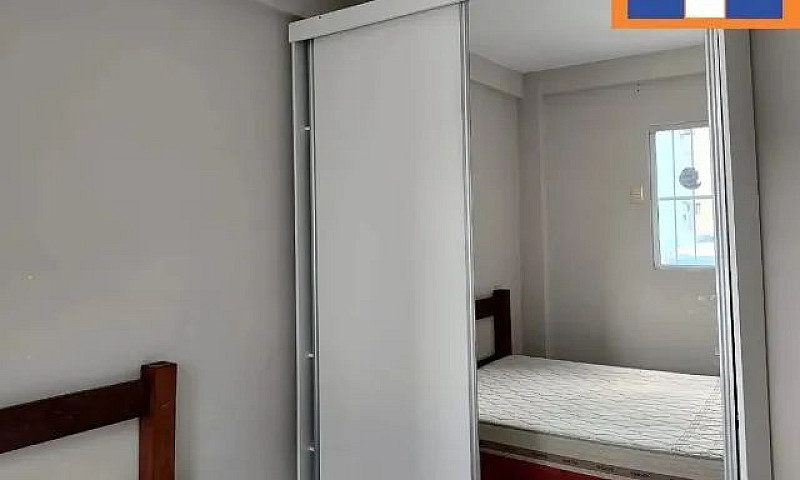 Apartamento Semi-Mob...