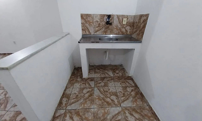 Alugo Quitinete R$45...