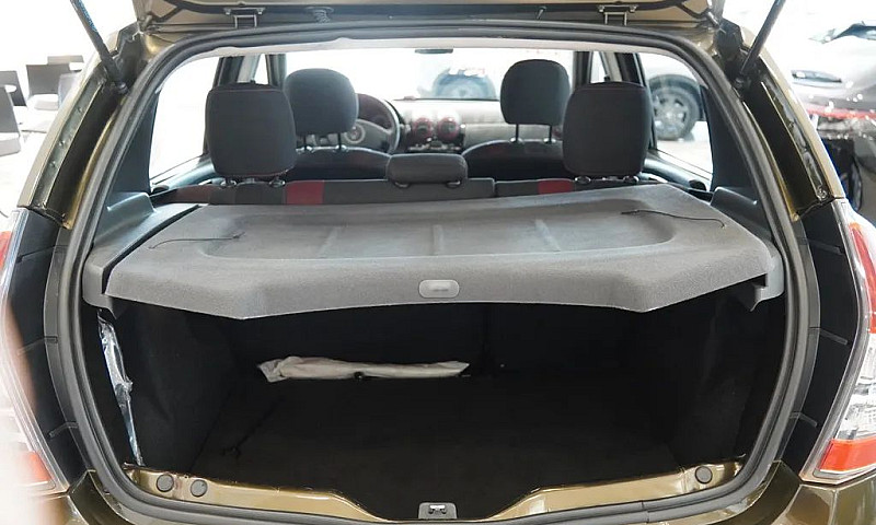 Renault Sandero 1.6 ...