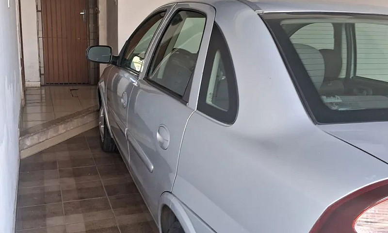 Chevrolet Corsa Sed....