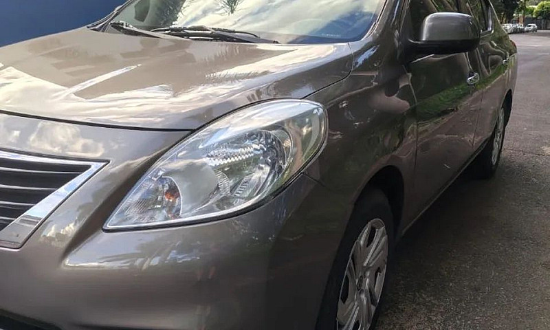 Nissan Versa Sv 1.6 ...