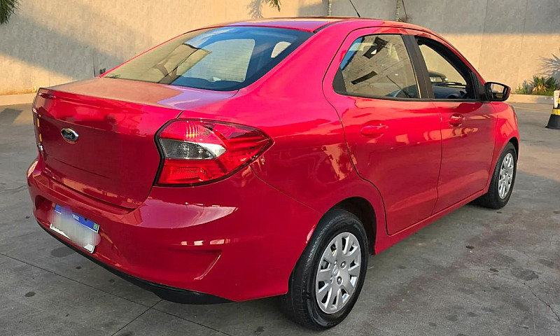 Ford Ka+ Sedan 1.0 T...