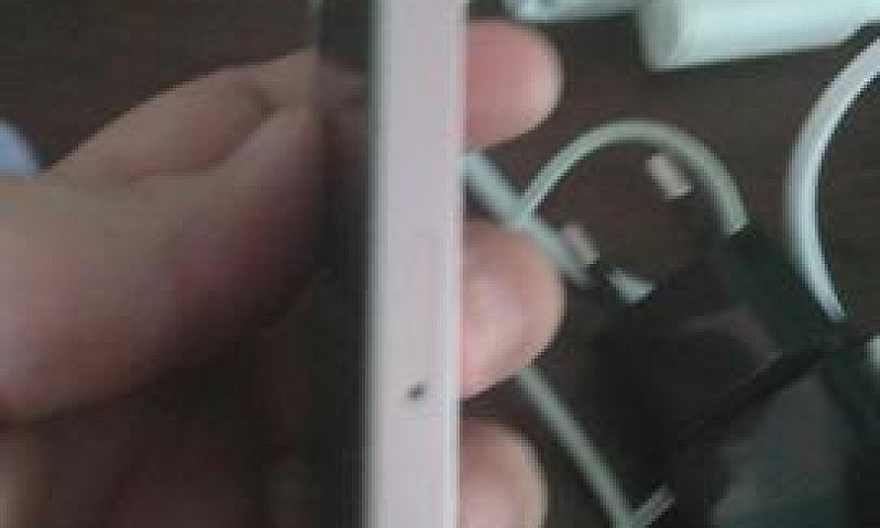 Iphone Se 16 Gb...
