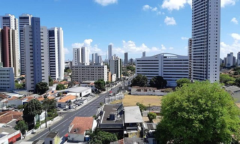 Apto Na Madalena Com...