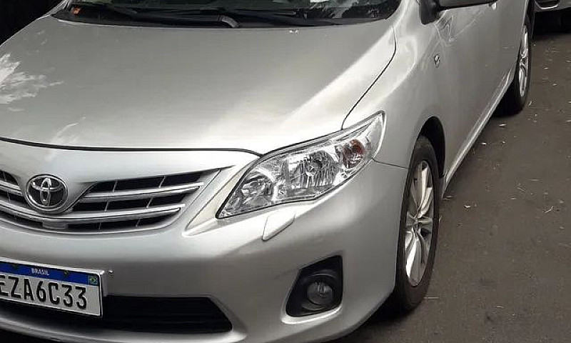 Corolla Altis 2012...